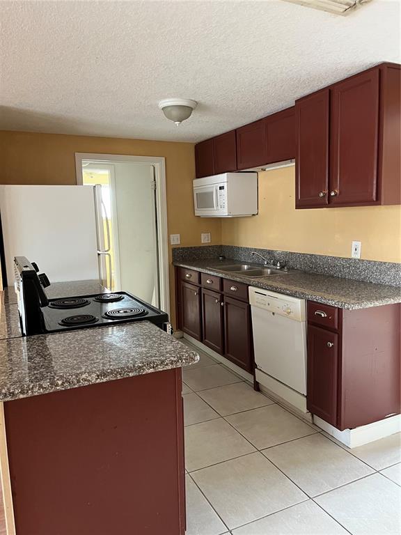 6903 MESA VERDE STREET, PORT RICHEY, FL — photo 3 of 11