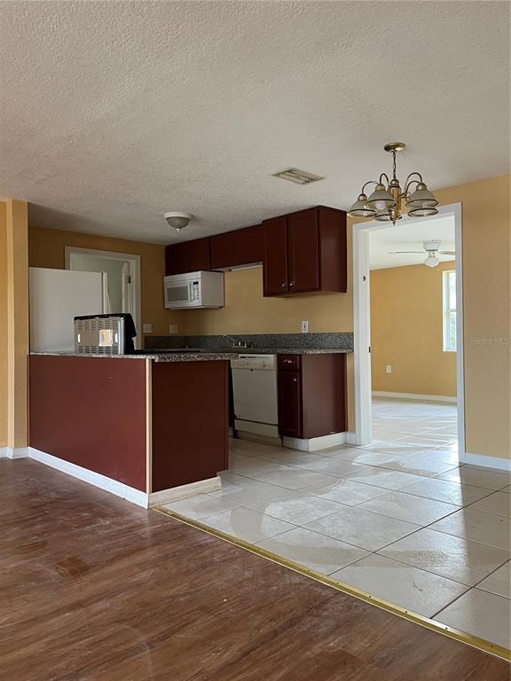 6903 MESA VERDE STREET, PORT RICHEY, FL — photo 4 of 11