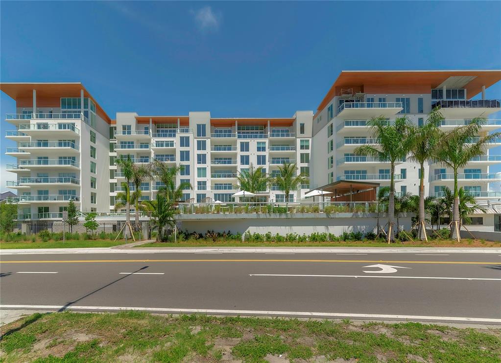 1020 SUNSET POINT ROAD UNIT 302