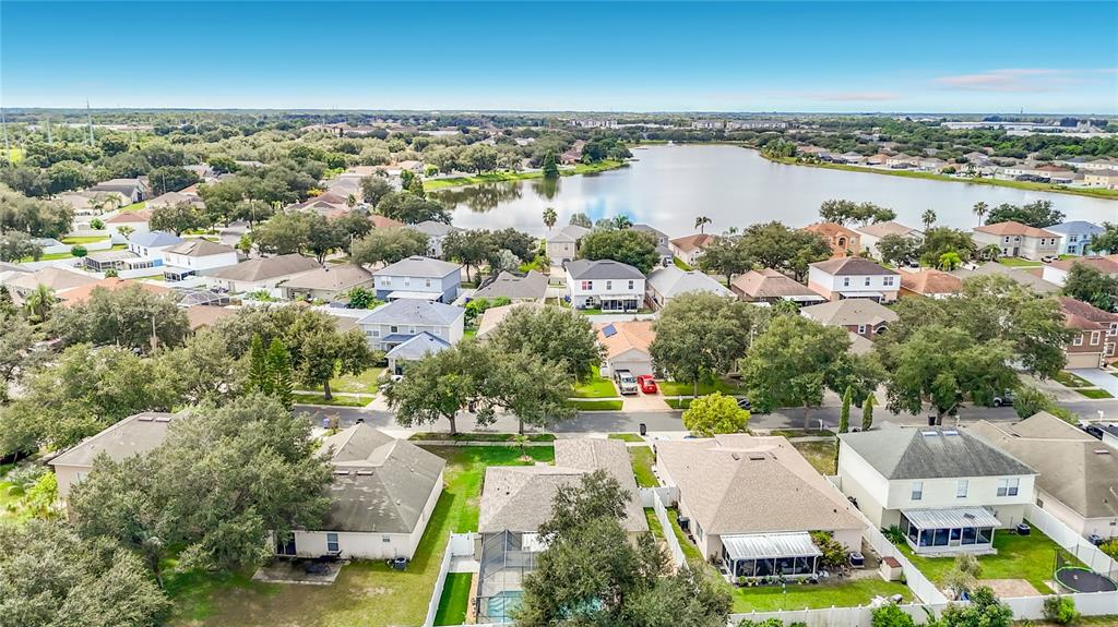 12730 KINGS LAKE DRIVE, GIBSONTON, FL — photo 2 of 44