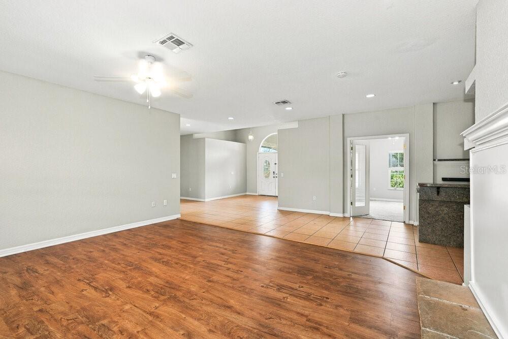 11075 MARVELWOOD ROAD, WEEKI WACHEE, FL — photo 4 of 16