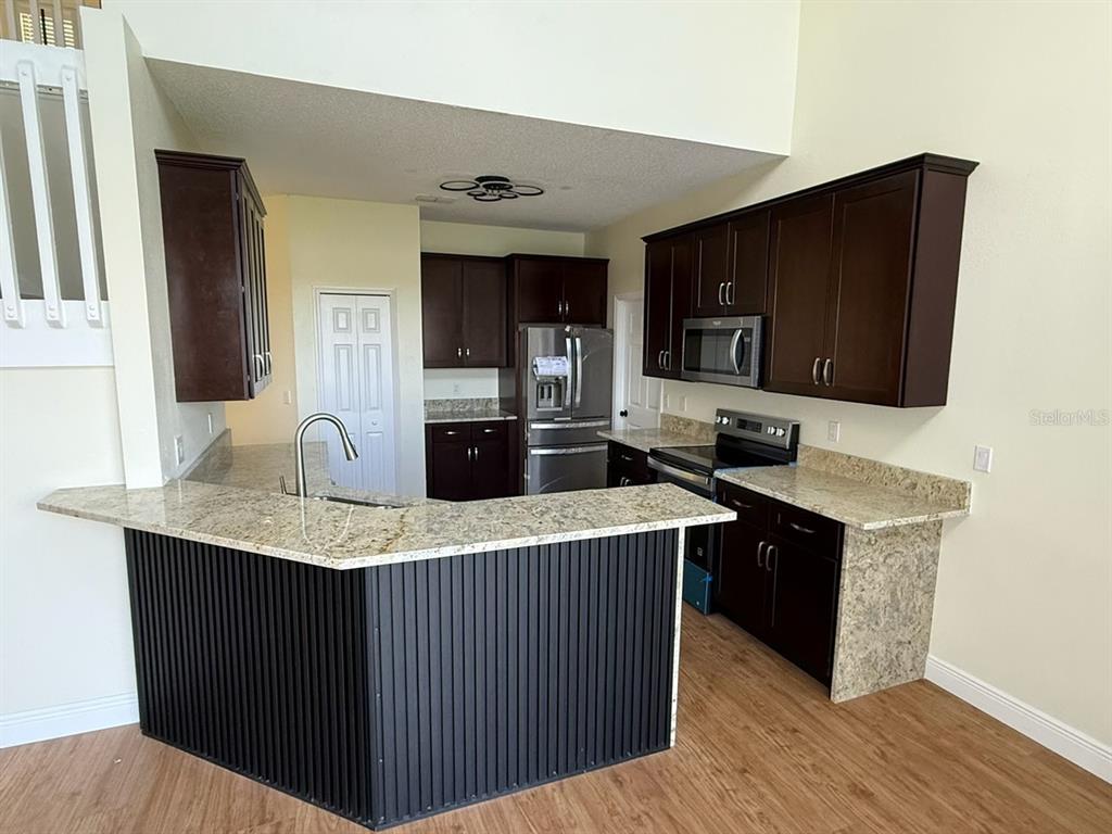 161 CIMARRON LANE, KISSIMMEE, FL — photo 4 of 24