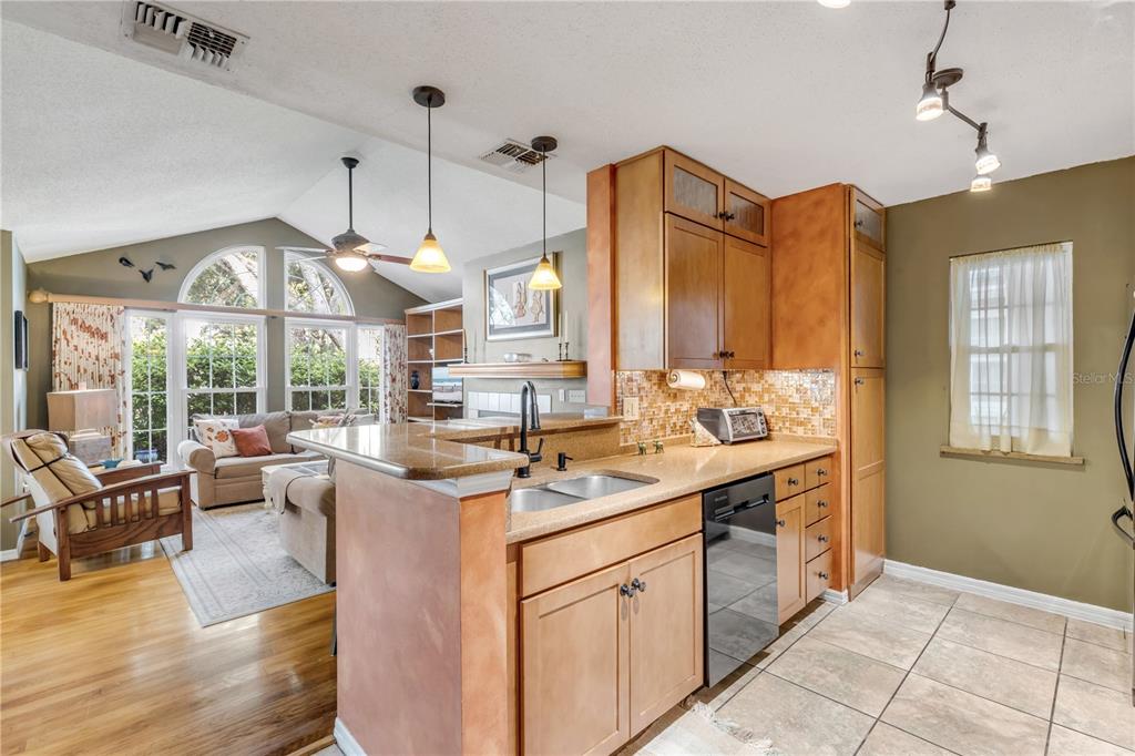 867 WINDOVER COURT UNIT 550, NEW SMYRNA BEACH, FL — photo 5 of 30