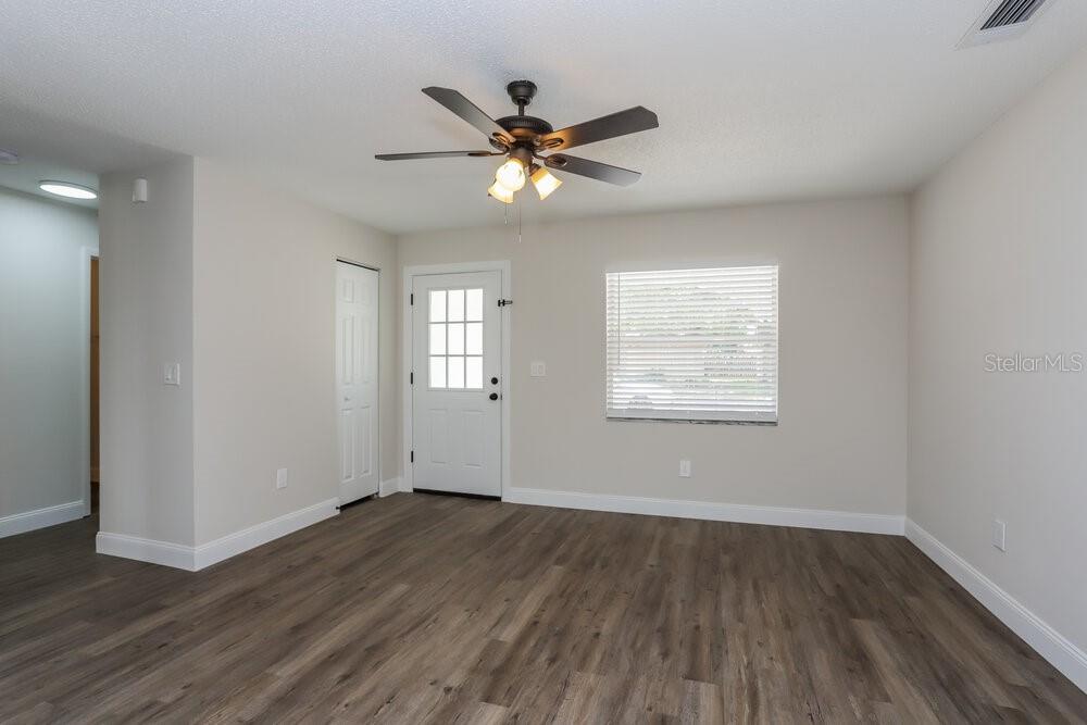 1038 BRIDLEWOOD WAY, BRANDON, FL — photo 3 of 16