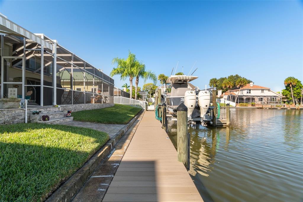 212 SYKES POINT, MERRITT ISLAND, FL — photo 4 of 30