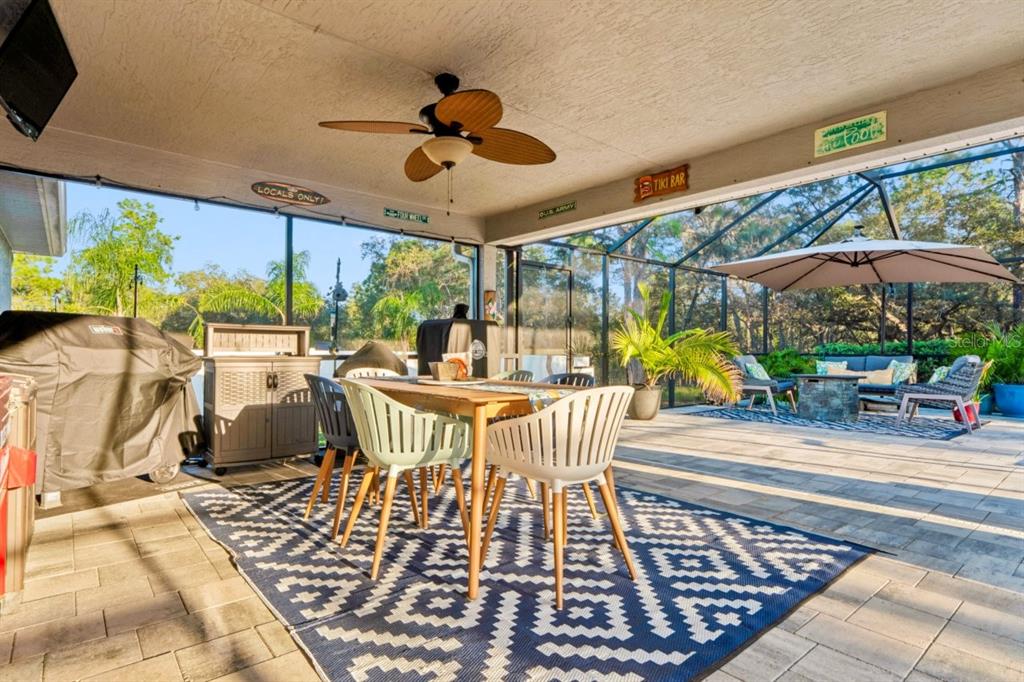 11352 MISSISSIPPI KITE AVENUE, WEEKI WACHEE, FL — photo 2 of 71