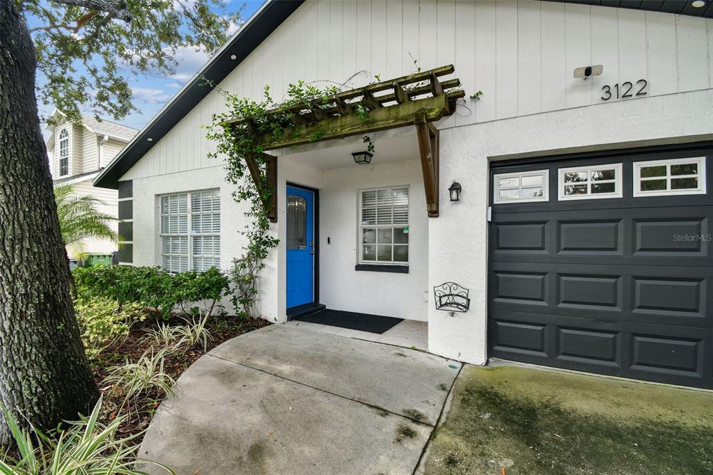 3122 W HARTNETT AVENUE, TAMPA, FL — photo 2 of 30