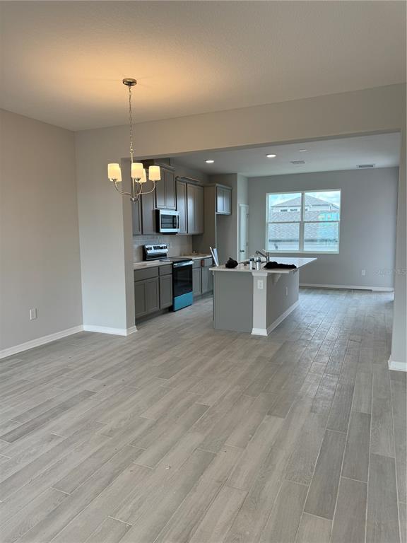 12202 PLUMPTON DRIVE, WINTER GARDEN, FL — photo 2 of 27