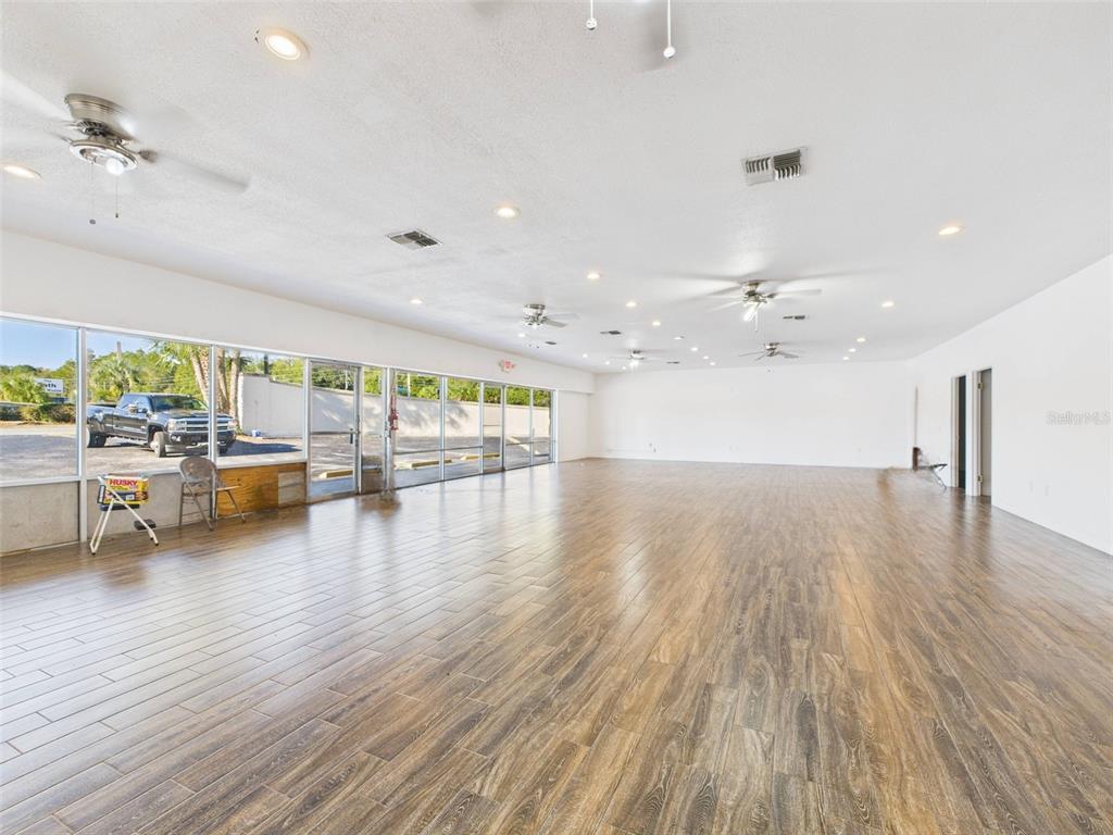 1 BEVERLY HILLS BOULEVARD, BEVERLY HILLS, FL — photo 4 of 30