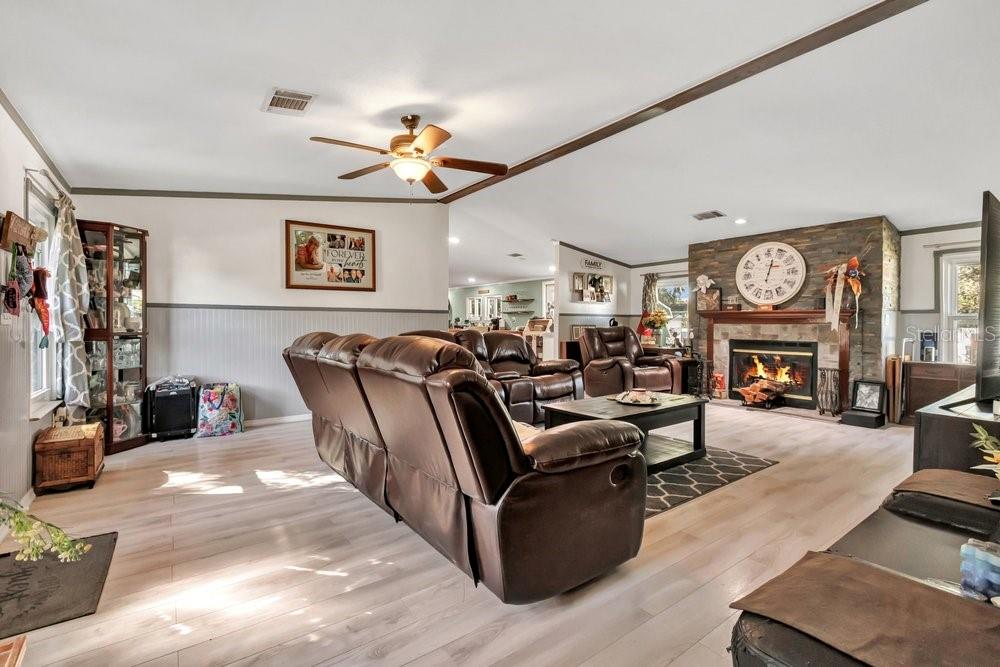 3688 PIONEER TRAILS BOULEVARD E, LAKELAND, FL — photo 5 of 30