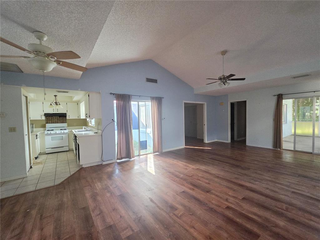 395 SAN JOSE DR, WINTER HAVEN, FL — photo 4 of 23