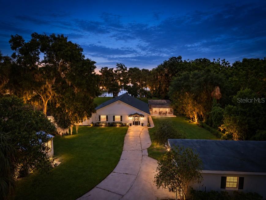 2314 N GRIFFIN DRIVE