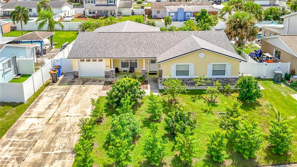 8261 MALVERN CIRCLE, TAMPA, FL — photo 2 of 30