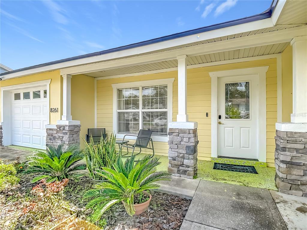 8261 MALVERN CIRCLE, TAMPA, FL — photo 3 of 30
