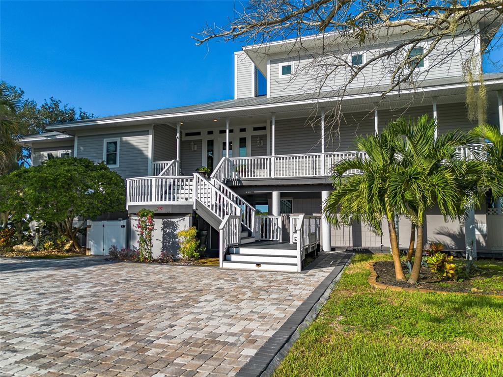 1538 RIVERSIDE DRIVE, TARPON SPRINGS, FL — photo 4 of 51