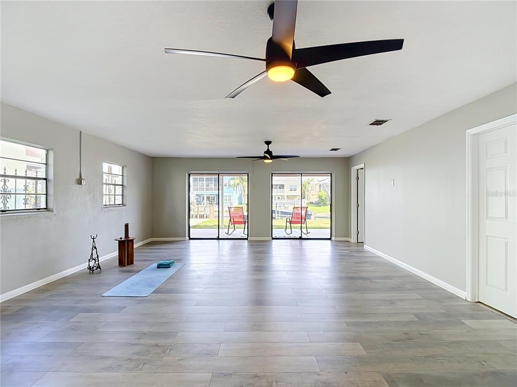 5925 SEASIDE DRIVE, NEW PORT RICHEY, FL — photo 3 of 30