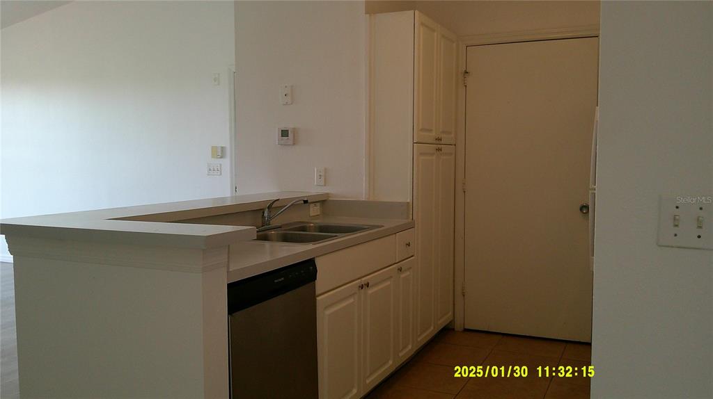 5548 METROWEST BOULEVARD UNIT 306, ORLANDO, FL — photo 4 of 23