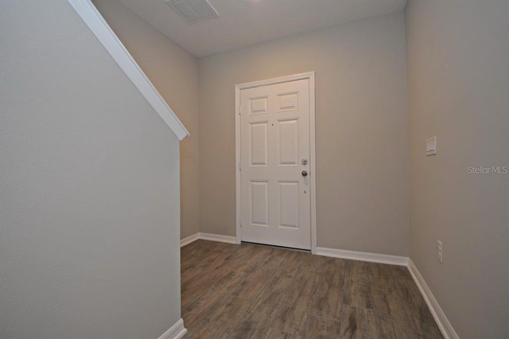224 RUSTIC LOOP, SANFORD, FL — photo 2 of 30