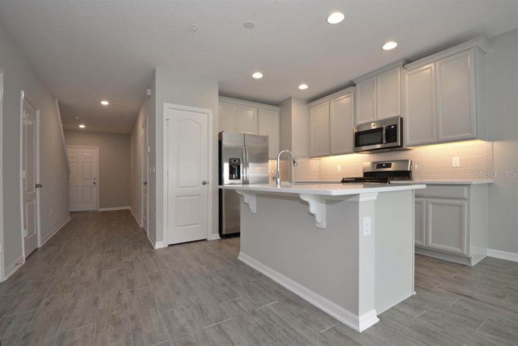 224 RUSTIC LOOP, SANFORD, FL — photo 4 of 30