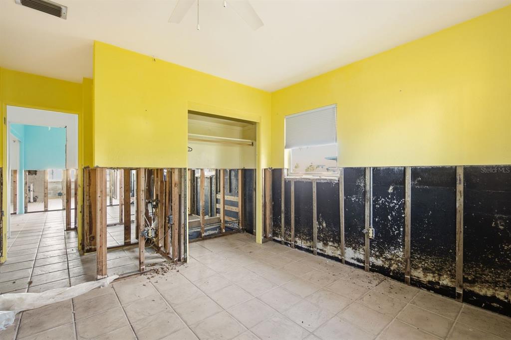 13529 BOCA CIEGA AVENUE, MADEIRA BEACH, FL — photo 5 of 24