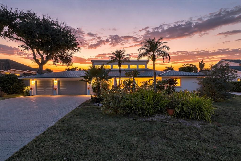 1741 STANFORD LANE, SARASOTA, FL — photo 2 of 30