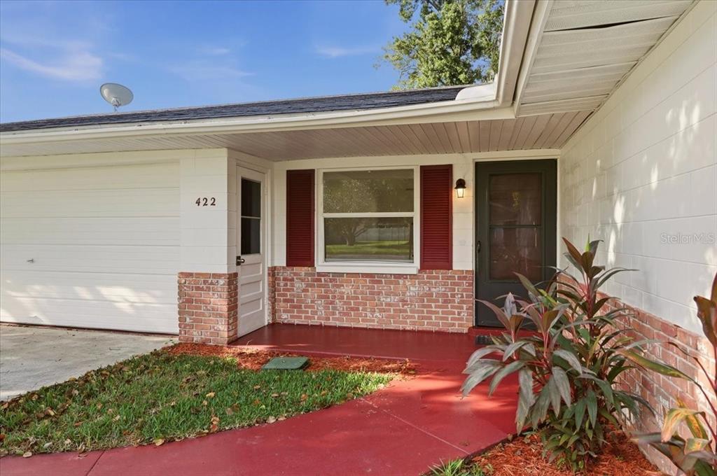 422 DUCHESS DRIVE, LAKELAND, FL — photo 2 of 39