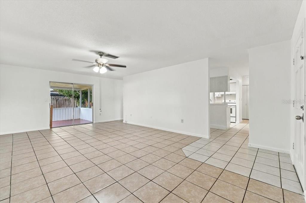 422 DUCHESS DRIVE, LAKELAND, FL — photo 3 of 39