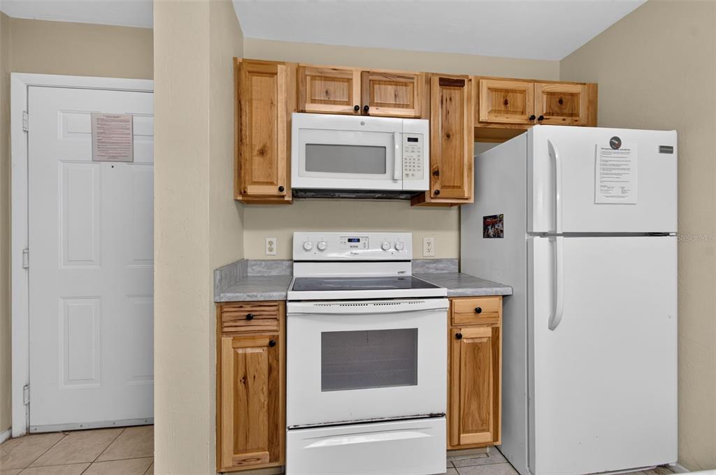 4000 SW 23RD STREET UNIT 2-105, GAINESVILLE, FL — photo 4 of 30