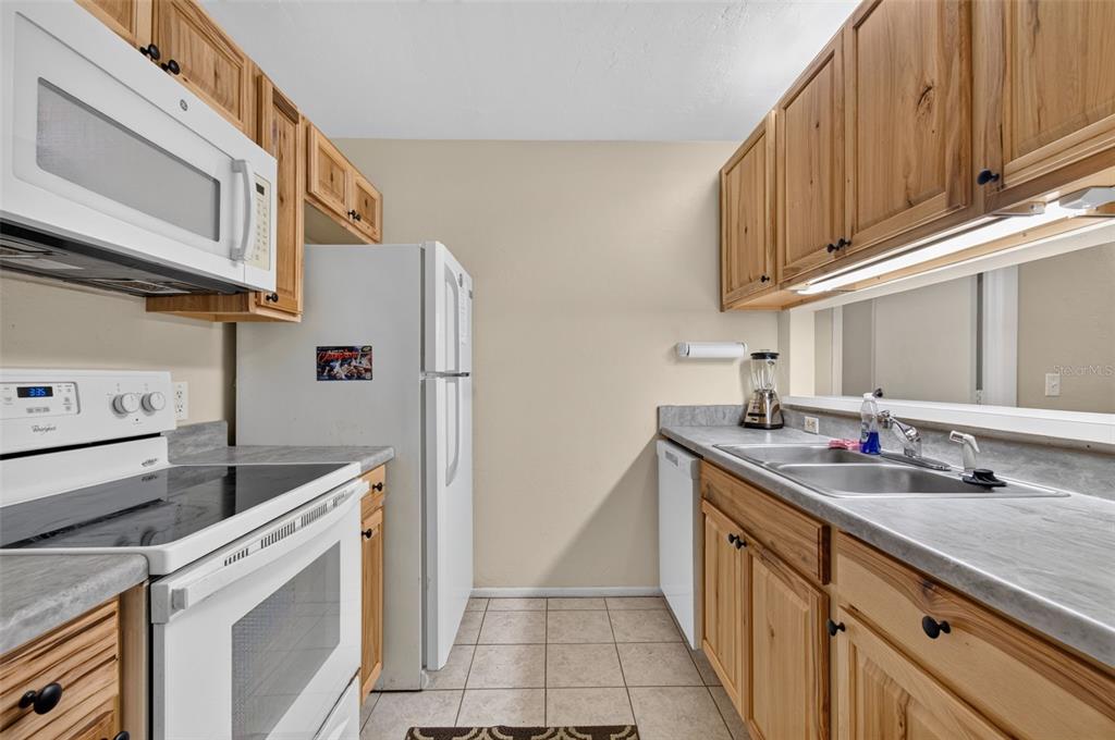 4000 SW 23RD STREET UNIT 2-105, GAINESVILLE, FL — photo 5 of 30