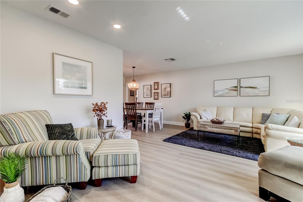 2652 CONCORDE COURT, CLEARWATER, FL — photo 5 of 22