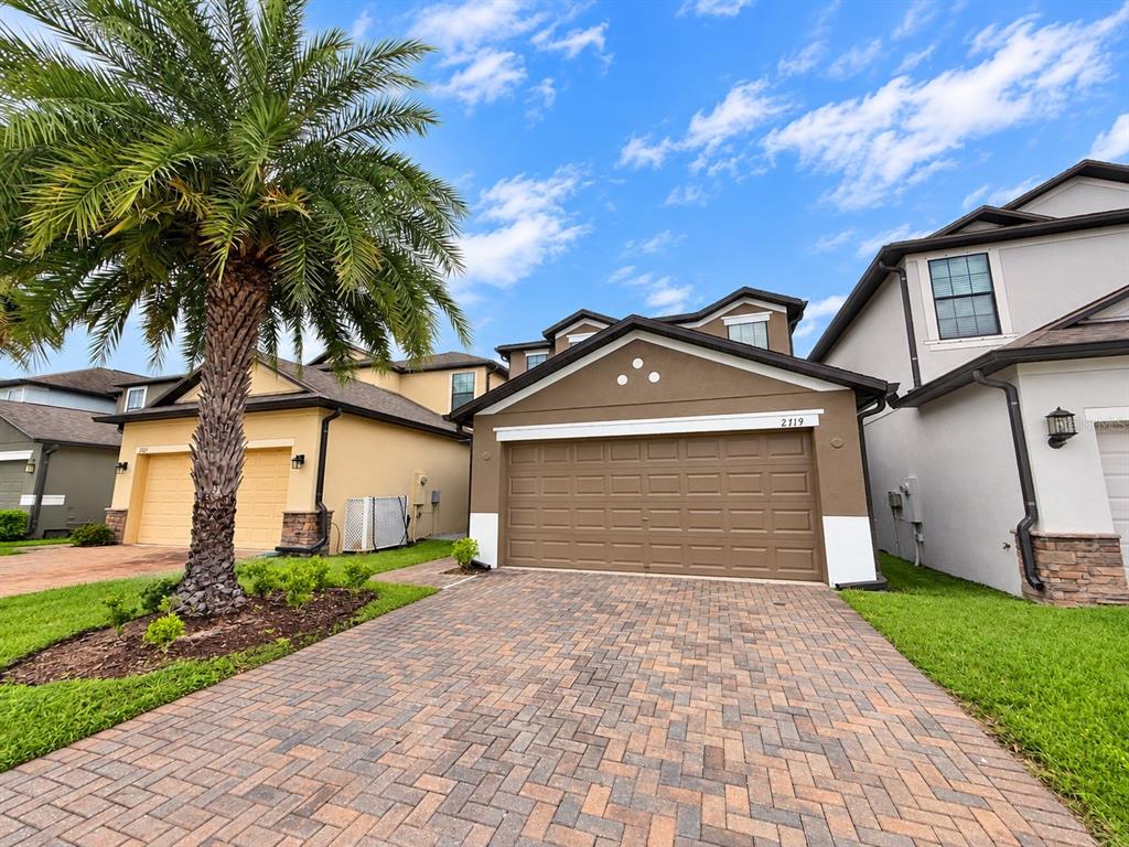 2719 GARDEN FALLS DRIVE, BRANDON, FL — photo 2 of 30