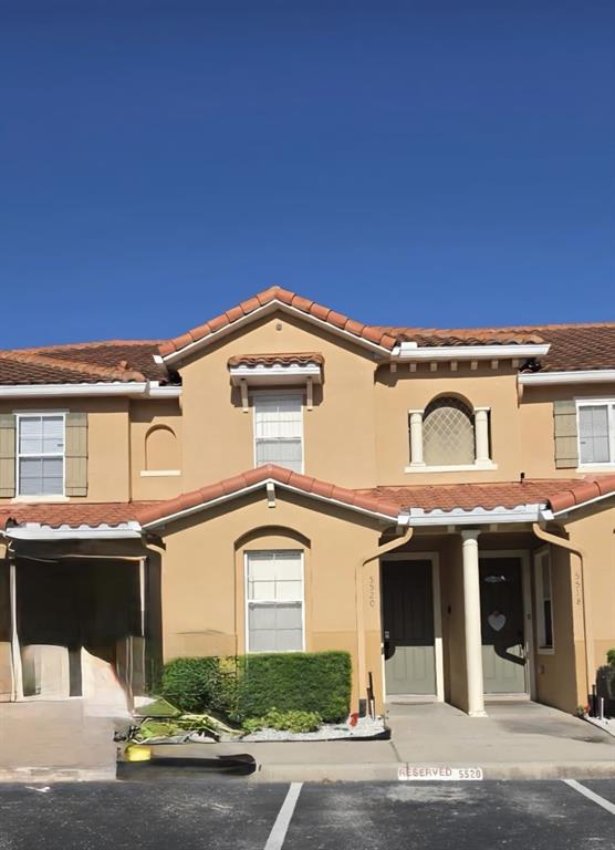 5520 PARADISE CAY CIRCLE
