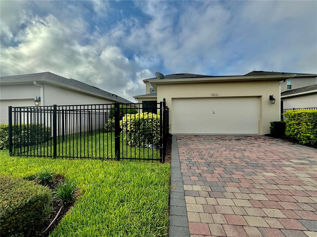 16131 AZURE KEY STREET, WINTER GARDEN, FL — photo 2 of 23