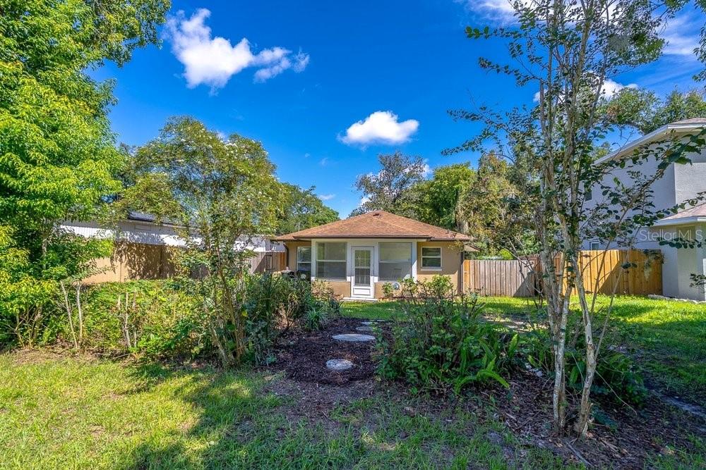 617 E 1ST STREET, APOPKA, FL — photo 2 of 30