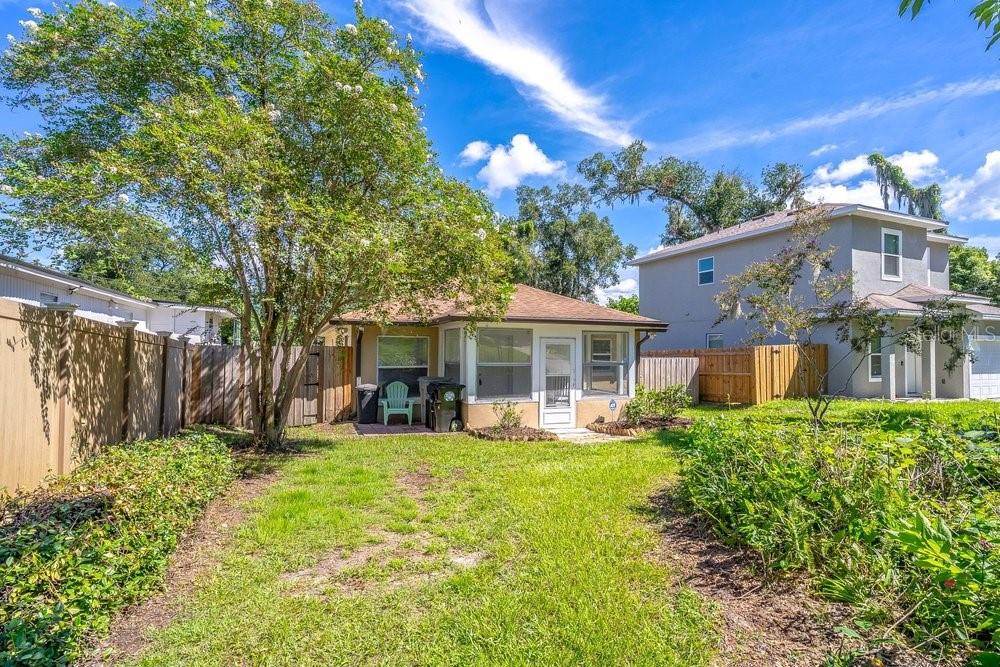 617 E 1ST STREET, APOPKA, FL — photo 3 of 30