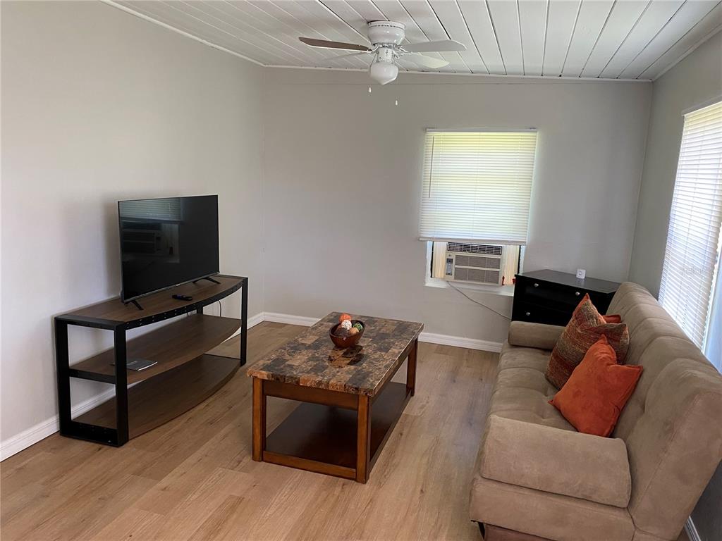 16025 WALLACE STREET, UMATILLA, FL — photo 2 of 26