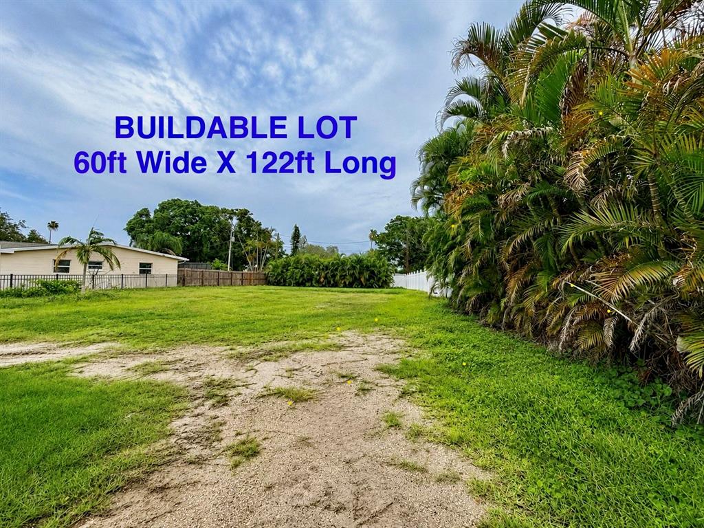 This is a satellite map view showing property lot lines and street layouts — 4111 ARKANSAS AVENUE NE, ST PETERSBURG, FL