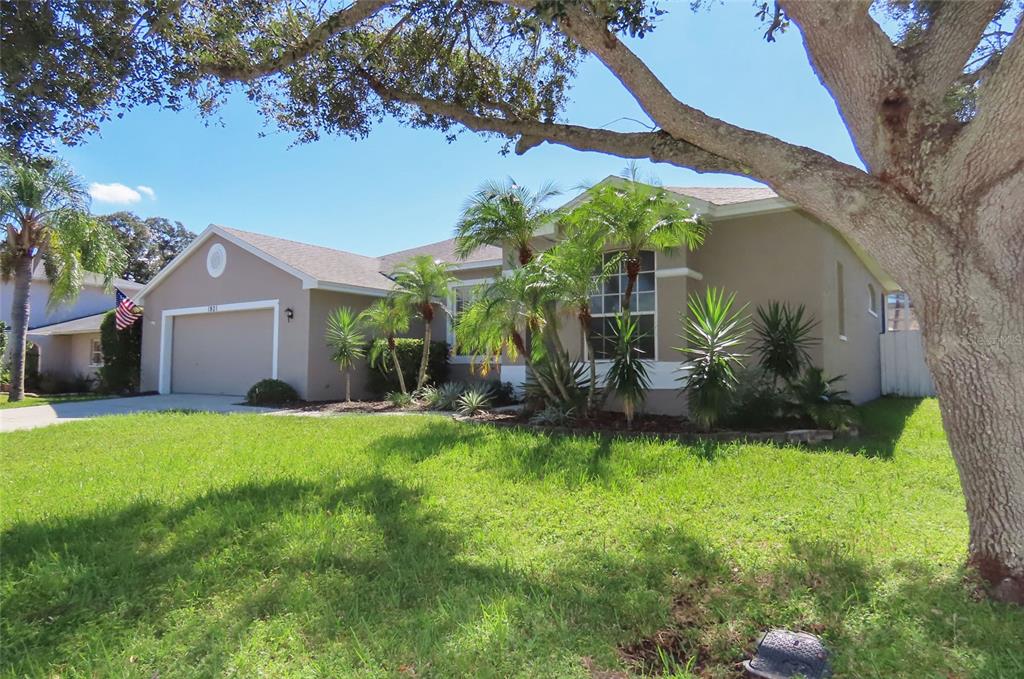 1801 MAPLELEAF BOULEVARD, OLDSMAR, FL — photo 2 of 39