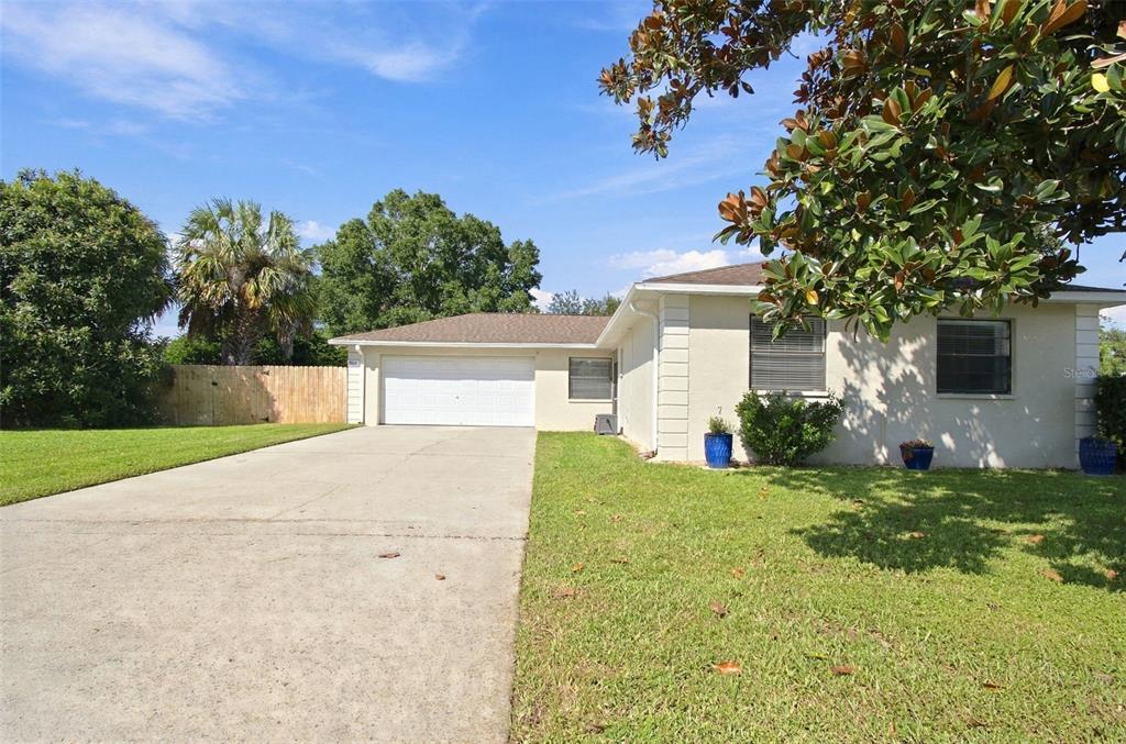 38611 FERM CIRCLE, ZEPHYRHILLS, FL — photo 4 of 39