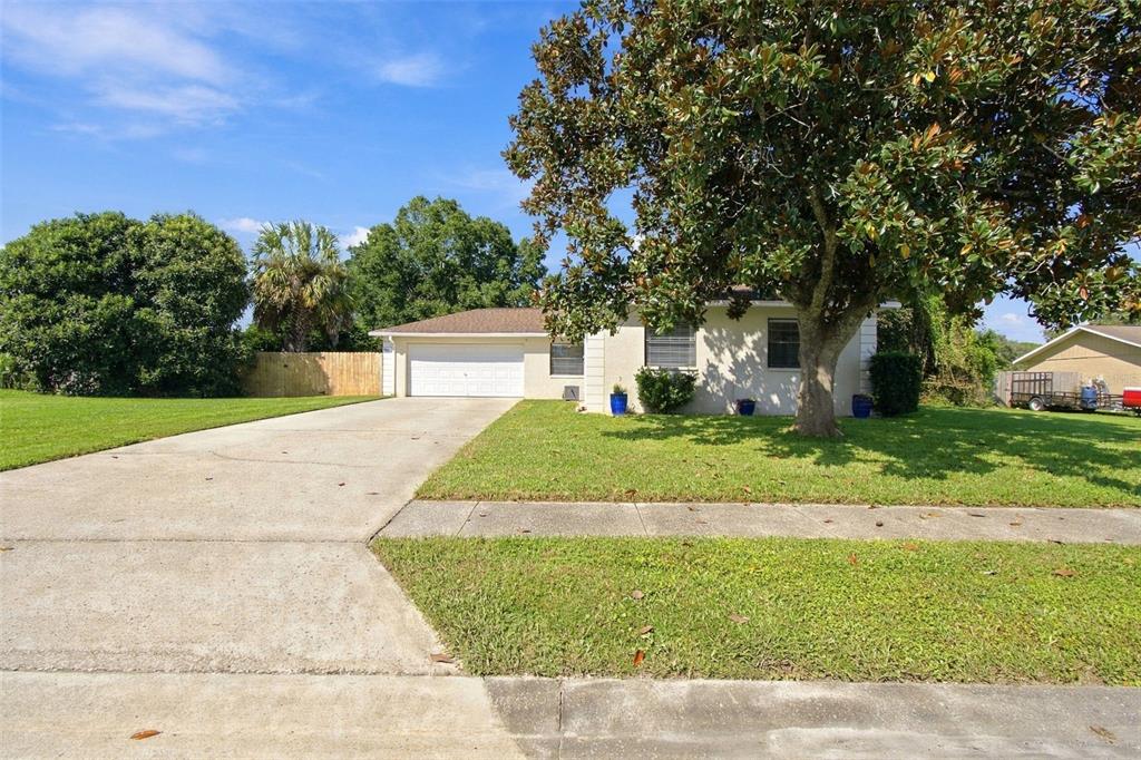 38611 FERM CIRCLE, ZEPHYRHILLS, FL — photo 5 of 39