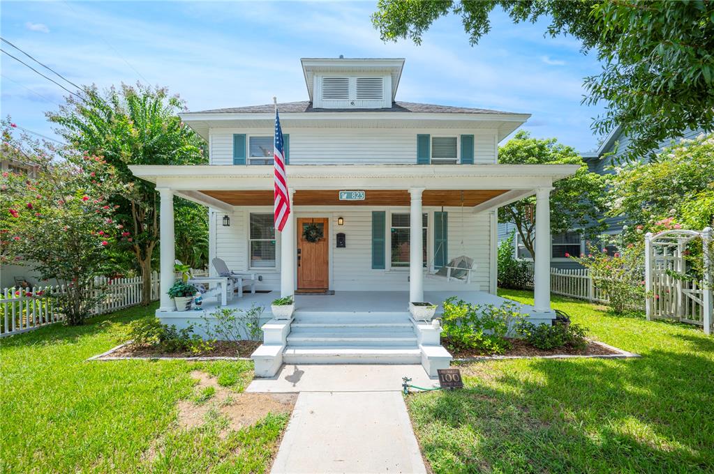 823 E PALMETTO STREET