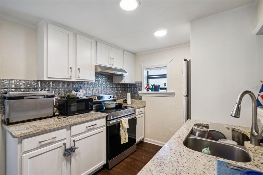 2511 CRAWFORD DRIVE, SANFORD, FL — photo 4 of 29