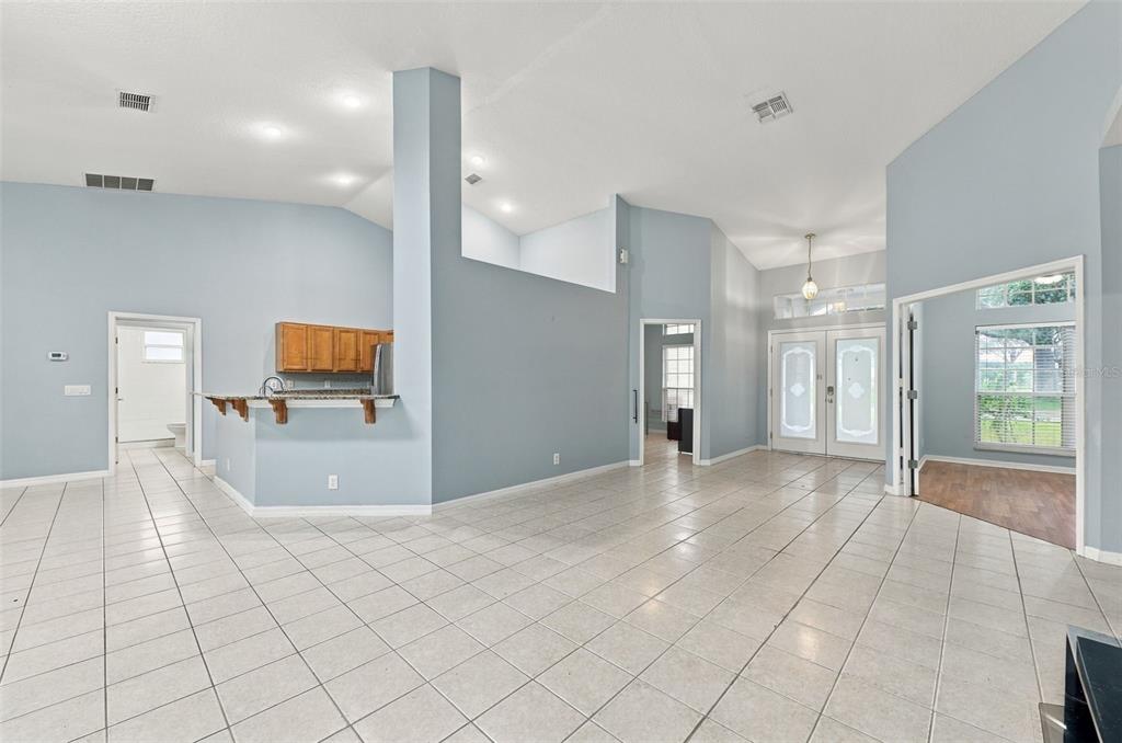 39914 SUNBEAM WAY, LADY LAKE, FL — photo 3 of 25