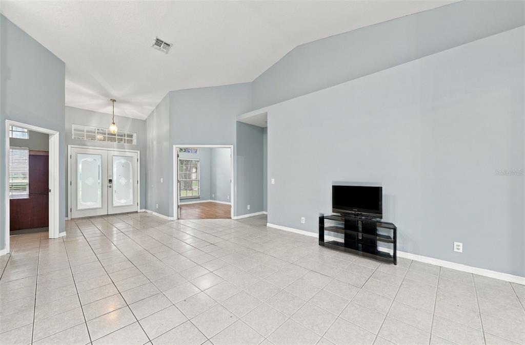 39914 SUNBEAM WAY, LADY LAKE, FL — photo 4 of 25