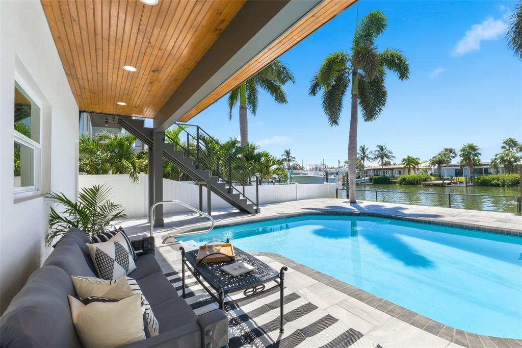 7870 CAUSEWAY BOULEVARD S, ST PETERSBURG, FL — photo 2 of 85