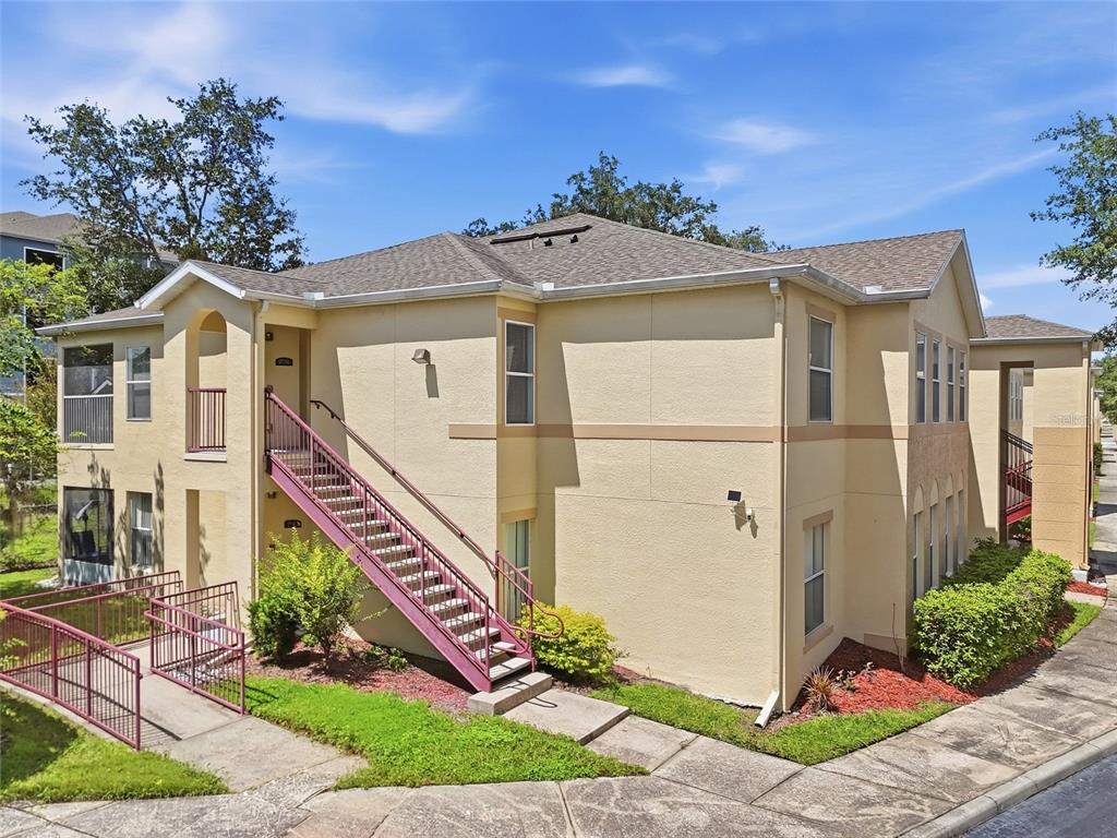 2718 CLUB CORTILE CIRCLE UNIT B, KISSIMMEE, FL — photo 2 of 30