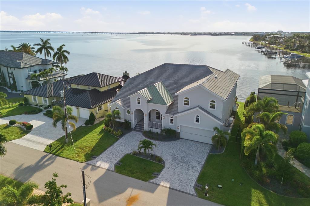 2139 PALM TREE DRIVE