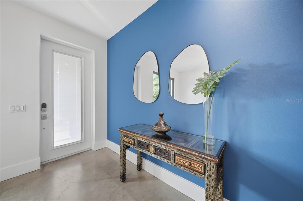 2476 FLOYD STREET, SARASOTA, FL — photo 4 of 30