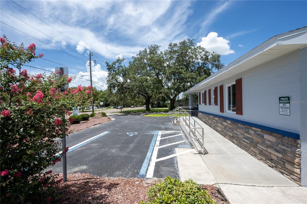 3039 49TH STREET N, ST PETERSBURG, FL — photo 3 of 15