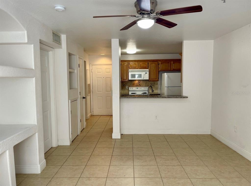 8413 LUCUYA WAY UNIT 107, TEMPLE TERRACE, FL — photo 5 of 8
